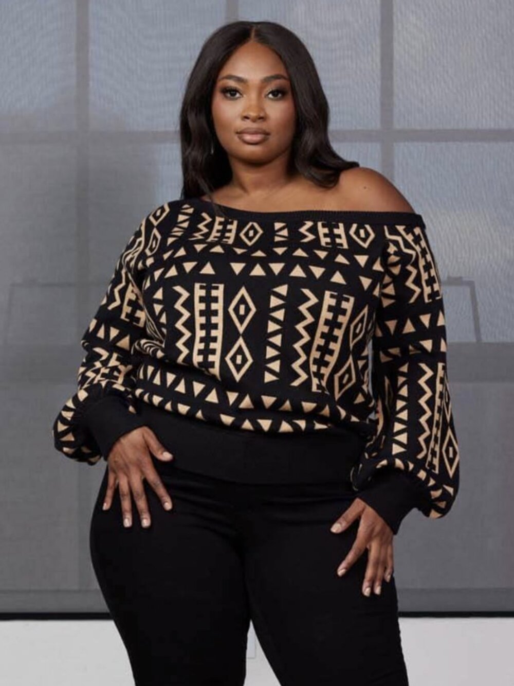 D'Iyanu Black and Tan Sweater Size 2X